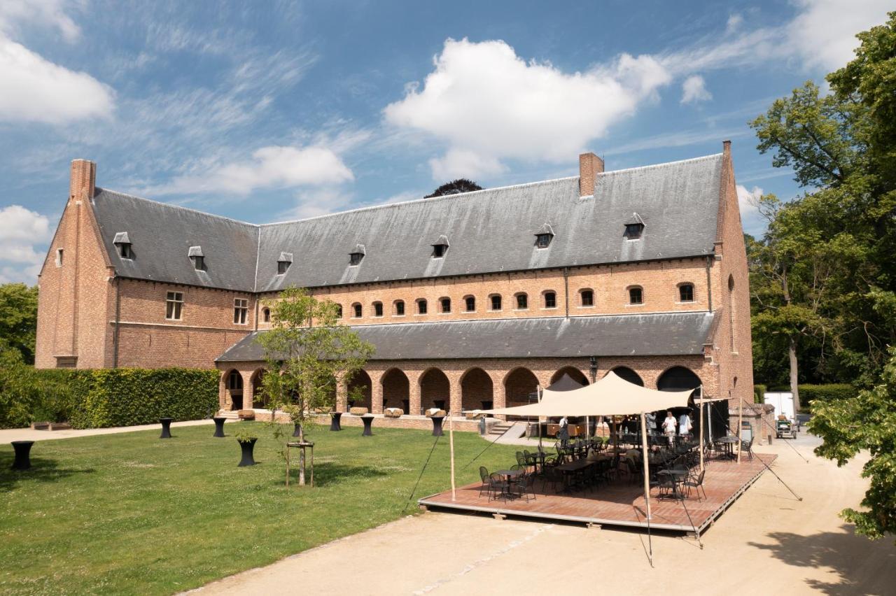 Priorij Corsendonk Hotel Oud-Turnhout Екстериор снимка