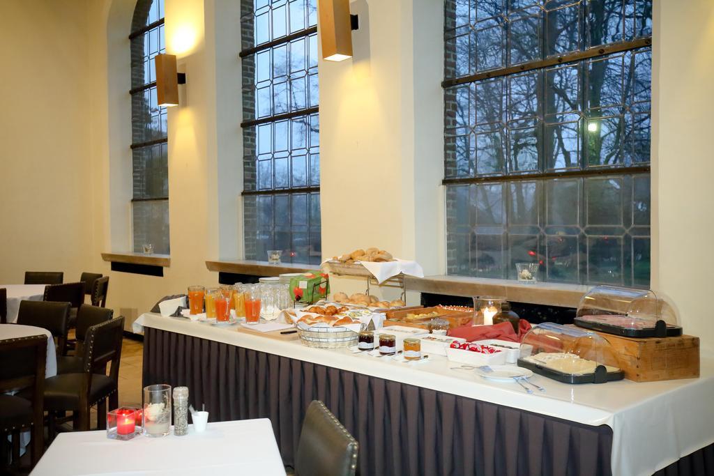 Priorij Corsendonk Hotel Oud-Turnhout Екстериор снимка