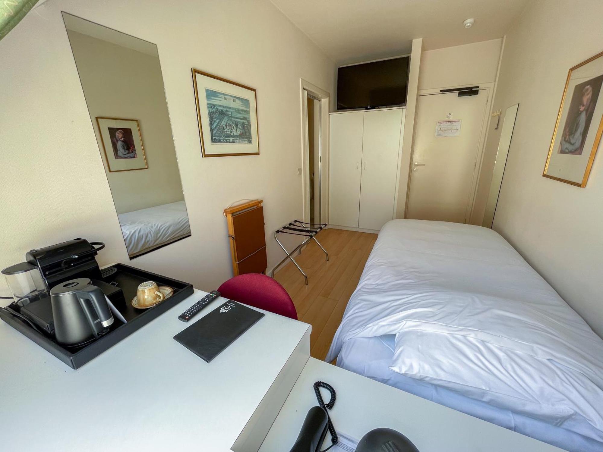Priorij Corsendonk Hotel Oud-Turnhout Екстериор снимка